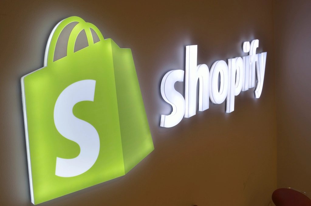 Configuring Your AI Shopping Feed for Shopify Success