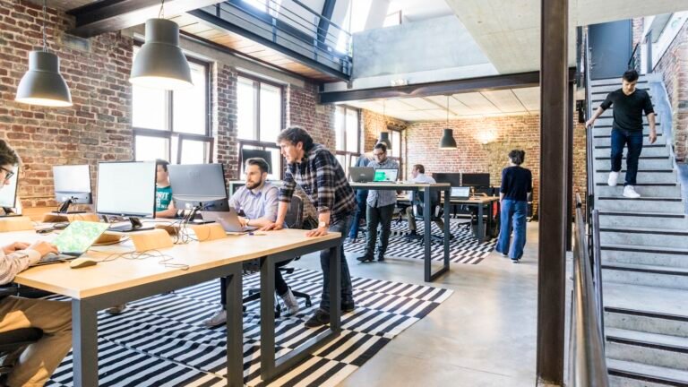 Startup Capital Strategy: Bootstrapping vs VC in 2026
